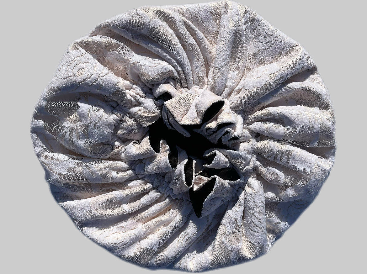 CHANTILY SATIN BONNET