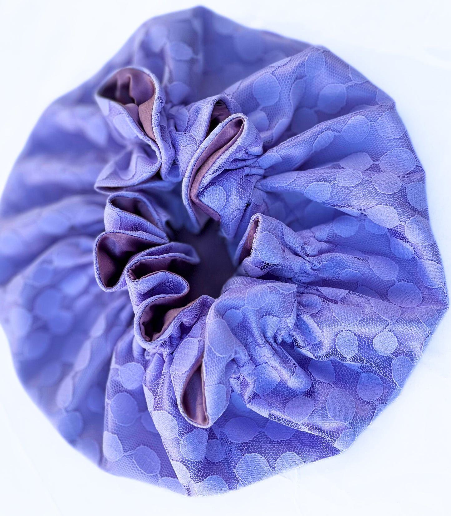 CHANTILY SATIN BONNETS