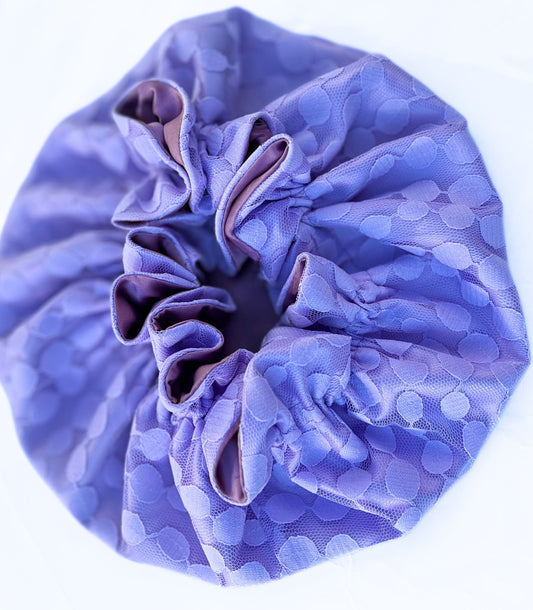 CHANTILY SATIN BONNETS