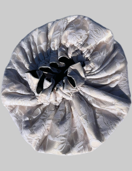 CHANTILY SATIN BONNET